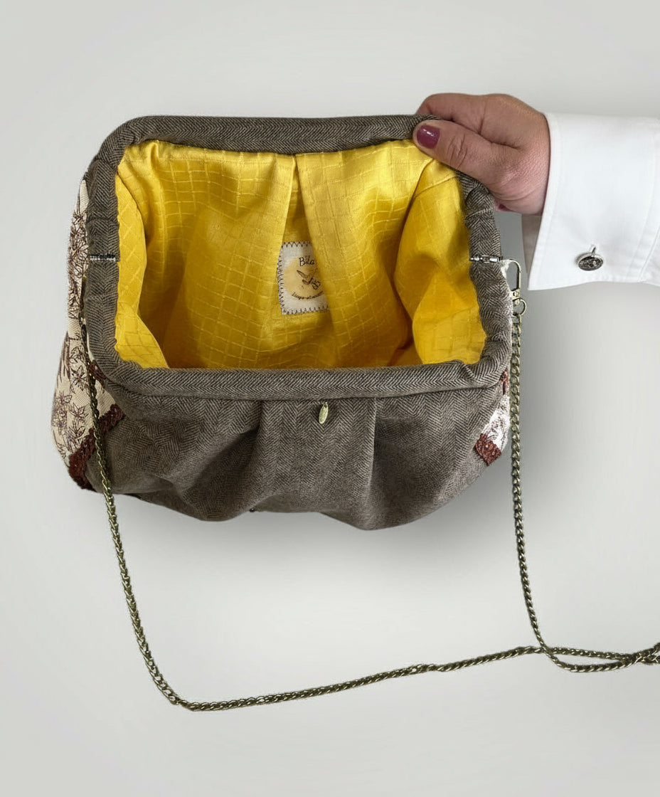 Toile de jouy winter brown